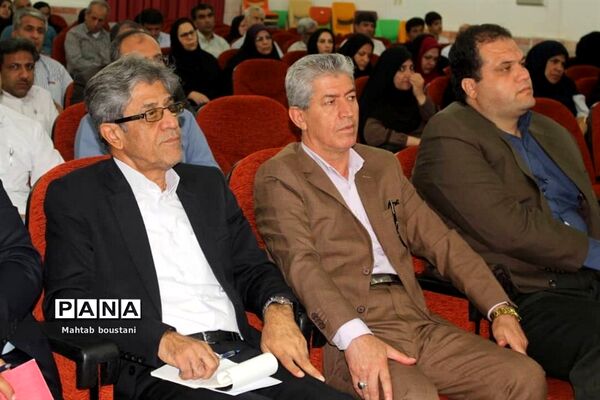 نشست هم اندیشی و بررسی مشکلات مدارس دشتستان