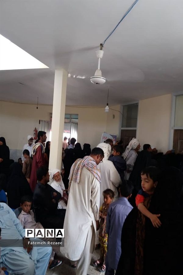 خدمت بی منت کاروان سلامت هلال احمر استان زنجان در مناطق کم‌برخوردار سیستان و بلوچستان