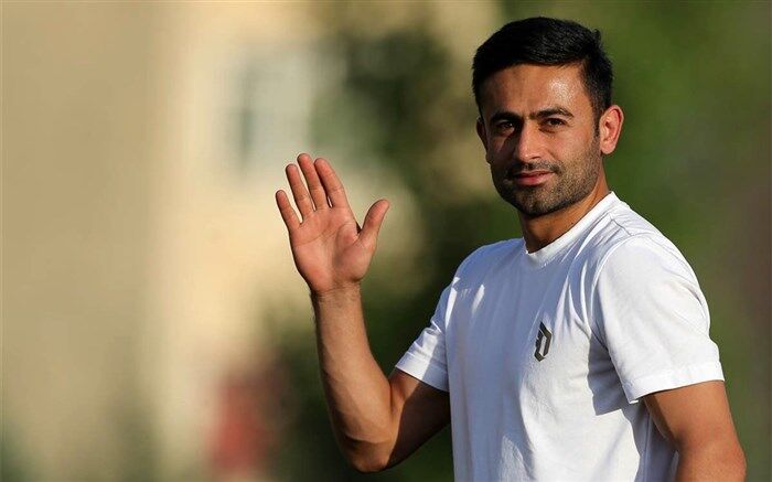 امید ابراهیمی راهی فوتبال اروپا شد