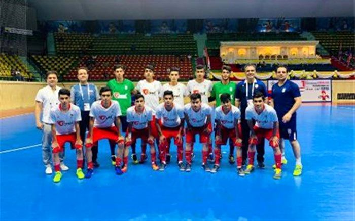 تیم فوتسال دانش آموزی آذربایجان شرقی  برفراز آسیا ایستاد