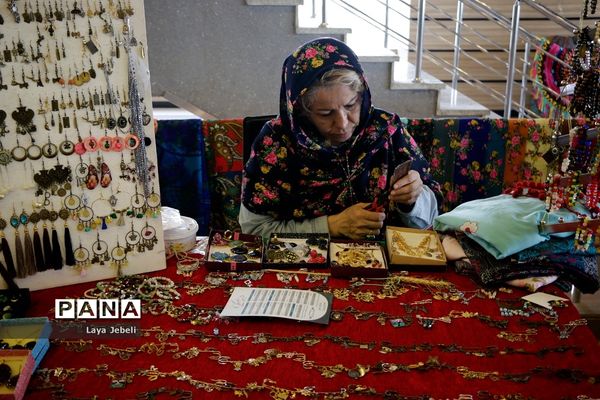 نمایشگاه زنان و تولید ملی