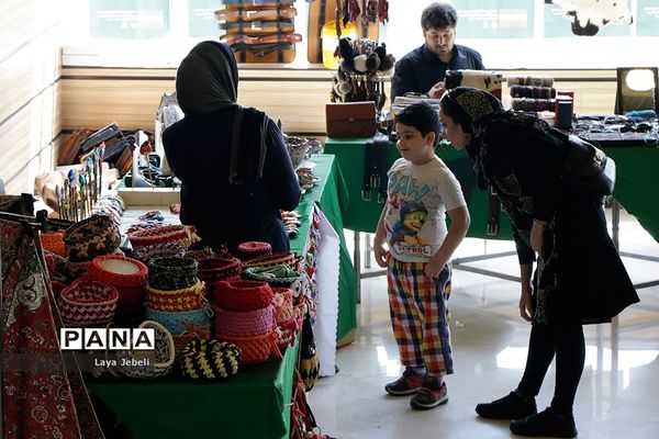 نمایشگاه زنان و تولید ملی