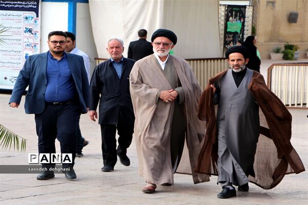 افتتاحیه  نمایشگاه ششمیم حسینی وخمیه معرفت