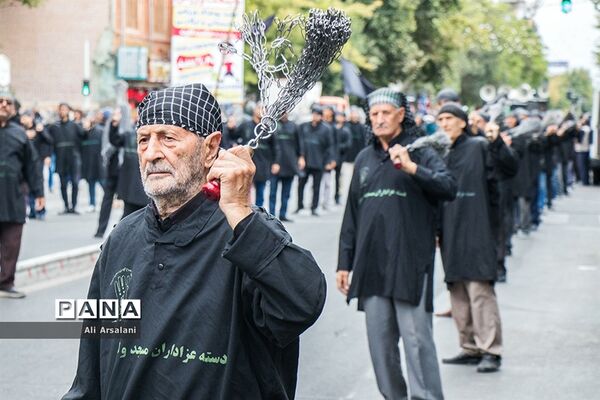 عزاداری خیابانی مردم ارومیه در تاسوعای حسینی