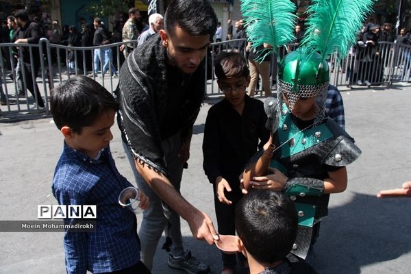 مراسم عزاداری روز تاسوعا در مشهد مقدس