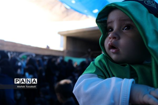 کودکان در قاب عزای حسین (ع)