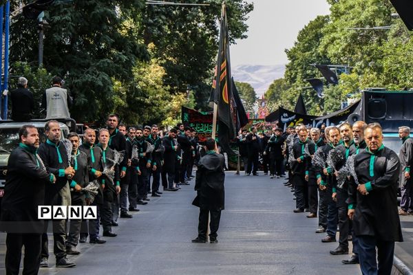 عزاداری خیابانی مردم ارومیه در عاشورای حسینی