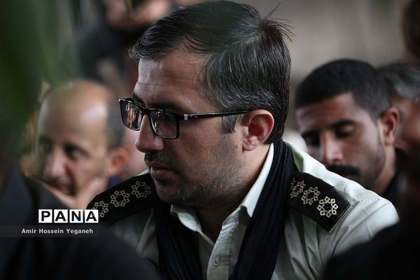 برگزاری نماز ظهر عاشورا در جزیره کیش