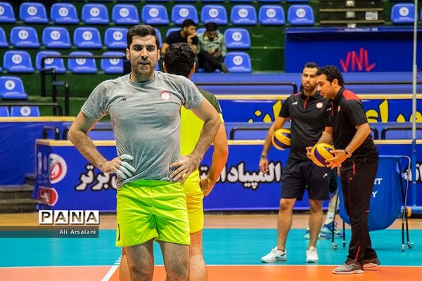 تمرین تیم والیبال شهرداری ارومیه