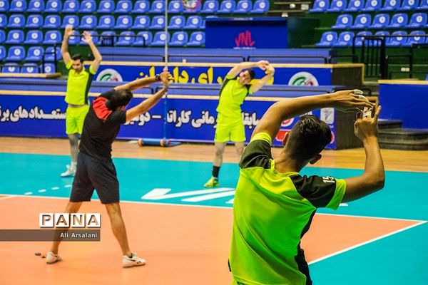 تمرین تیم والیبال شهرداری ارومیه