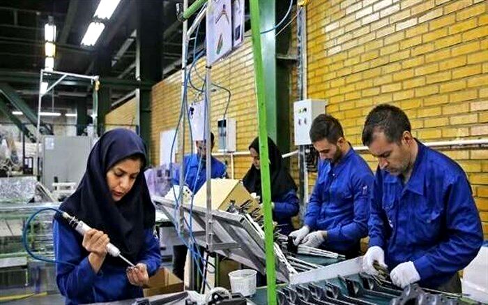 آموزش‌های دانشکده های این دانشگاه، جهادی‌ترین راه به منظور رفع معضل بیکاری در جامعه است