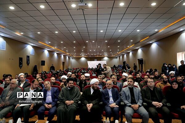 افتتاحیه  سیزدهمین کنگره اتحادیه انجمن‌های اسلامی دانش‌آموزان