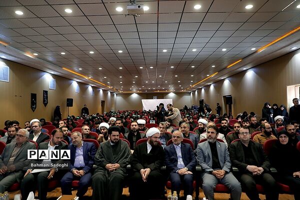 افتتاحیه  سیزدهمین کنگره اتحادیه انجمن‌های اسلامی دانش‌آموزان