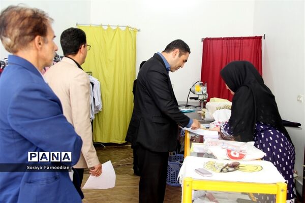 بازدید از فرایند تولید و ارائه لباس فرم مدارس در بجنورد