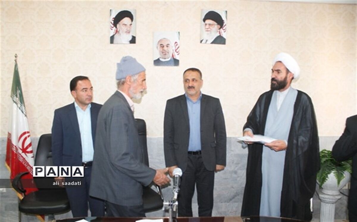 نیروهای خدوم پشتیبانی به معنای واقعی در عرصه تعلیم و تربیت کریمان مدارس هستند