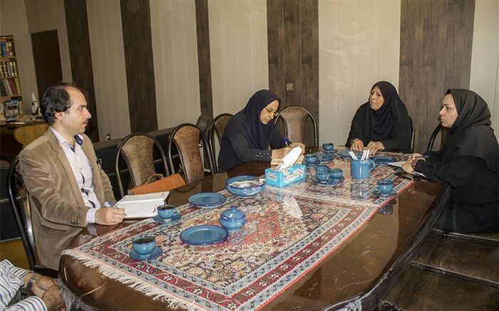نشست مشترک مدیرکل کانون استان همدان و معاون اجتماعی سازمان فرهنگی شهرداری