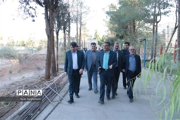 بازدید استاندار یزد از اردوگاه شهید رجایی محمدآباد