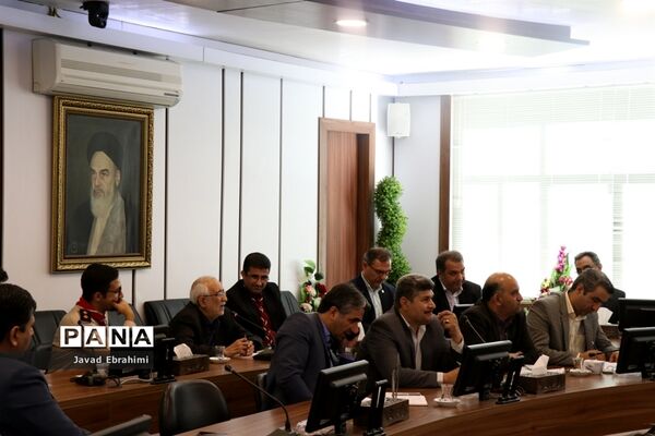 نشست شورای برنامه‌ریزی سازمان دانش‌آموزی خراسان رضوی
