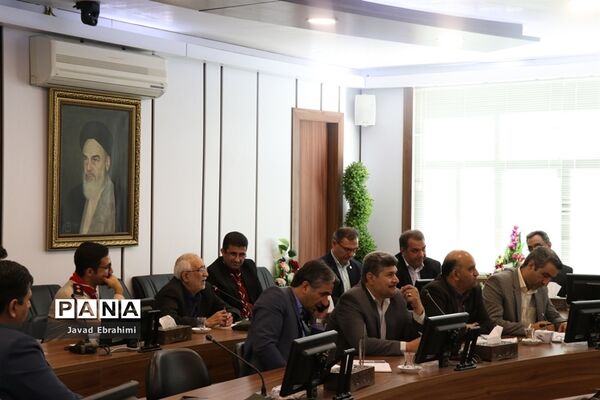 نشست شورای برنامه‌ریزی سازمان دانش‌آموزی خراسان رضوی
