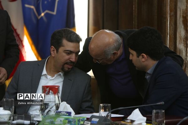 آیین رونمایی و الصاق نمادین برچسب سرویس مدارس شهر تهران