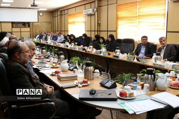 جلسه روسای مناطق 19 گانه آموزش و پرورش شهر تهران