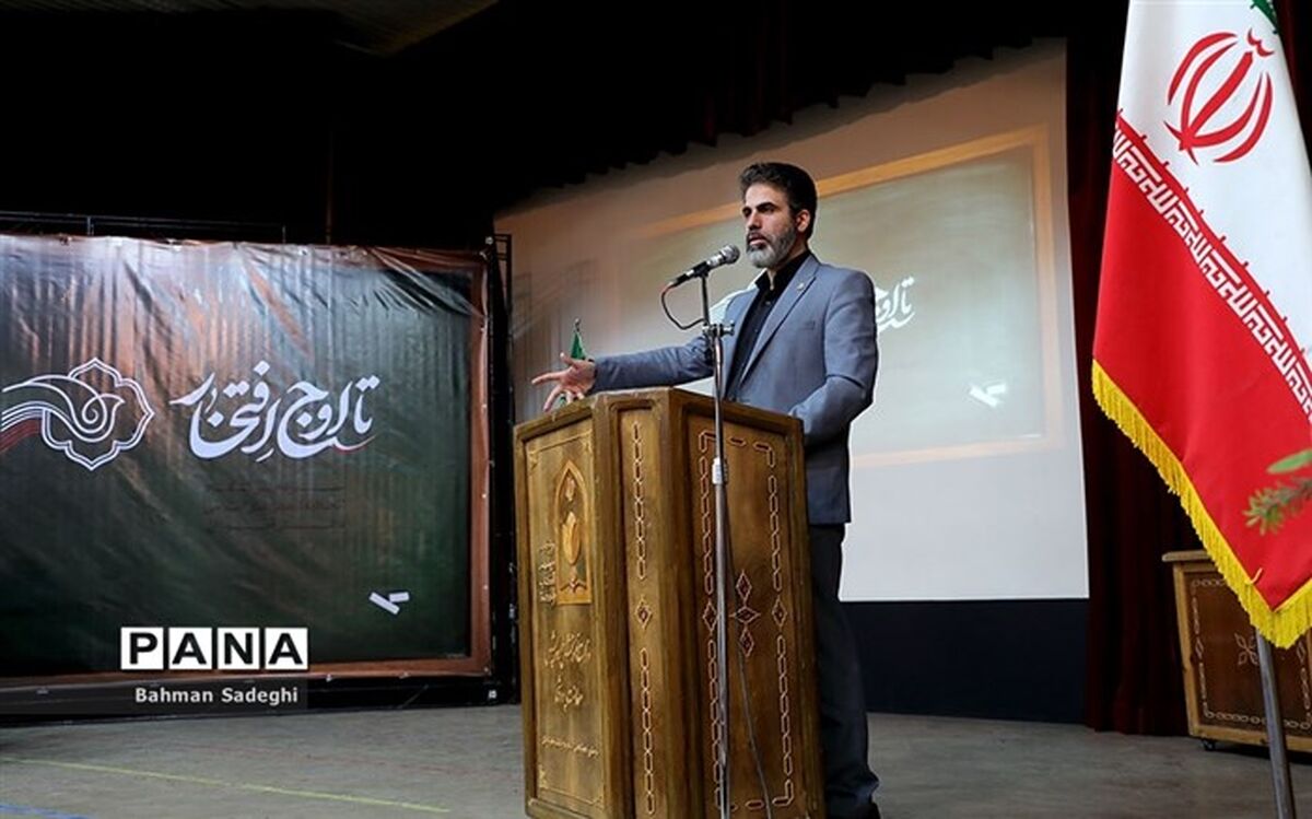 حسین تاریخی: دانش‌آموزان نسبت به فضای مجازی حساس و تاثیرگذار باشند