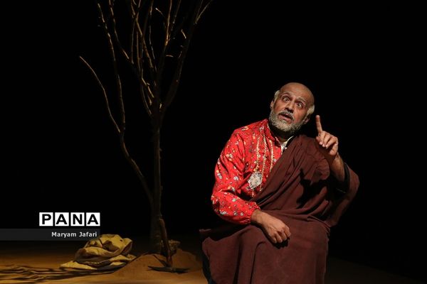 اجرای نمایش «کریملوژی»