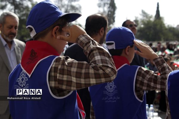 آیین استانی زنگ شکوفه‌ها در شیراز