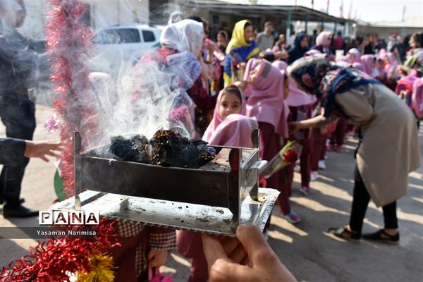 برگزاری آیین شکوفه‌های حسینی در امیدیه