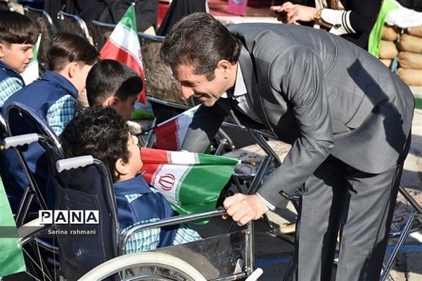 جشن شکوفه‌ها و غنچه‌ها