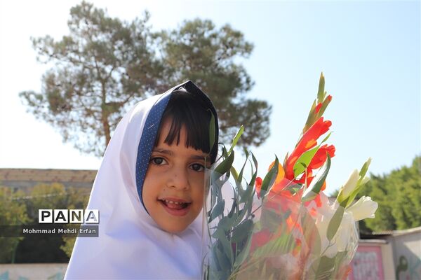 برگزاری جشن روز شکوفه ها در آباده