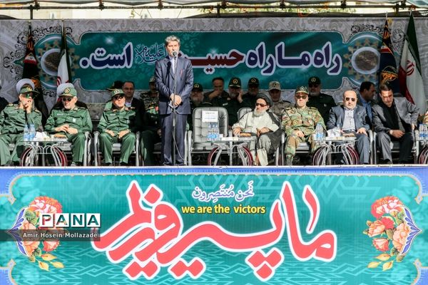 رژه نیروهای مسلح در ارومیه