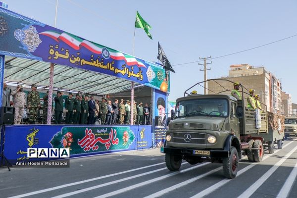 رژه نیروهای مسلح در ارومیه