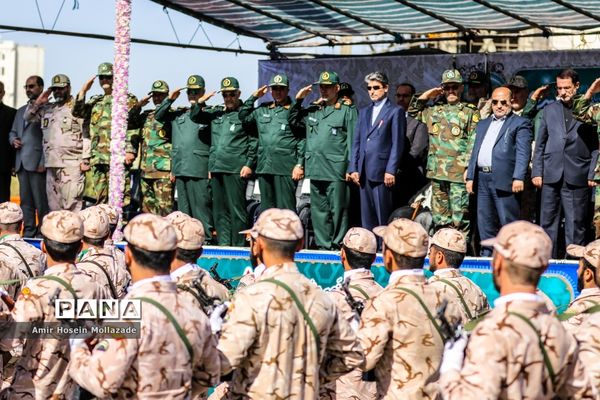 رژه نیروهای مسلح در ارومیه