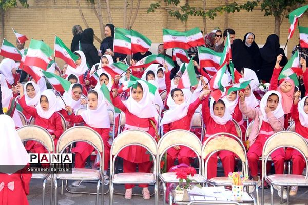 مراسم جشن شکوفه‌ها و غنچه‌ها در تبریز