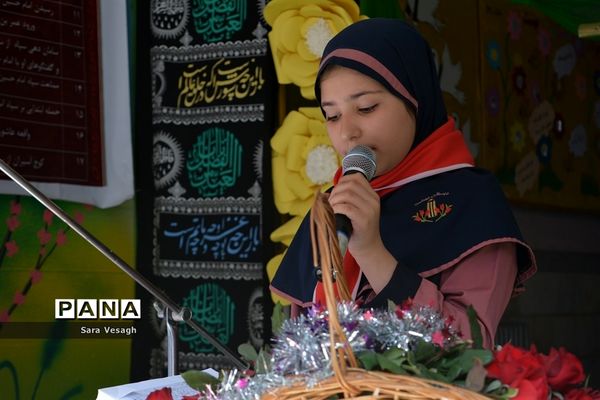 جشن شکوفه‌ها در مدارس شهریار