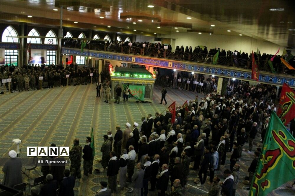 تجمع بزرگ عاشوراییان در قائمشهر