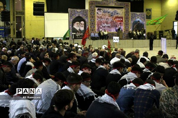 تجمع بزرگ عاشوراییان در قائمشهر