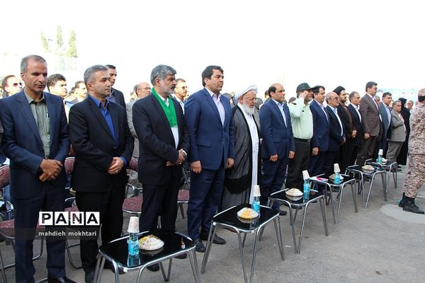 طنین زنگ مهر و مقاومت در مدارس یزد