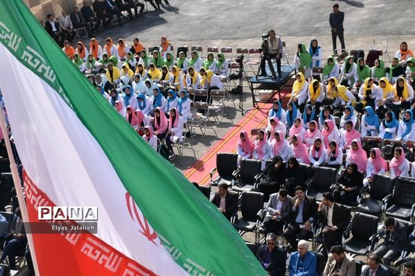 آیین استانی نواختن زنگ مهر و زنگ ایثار و شهادت در ناحیه 7 مشهد