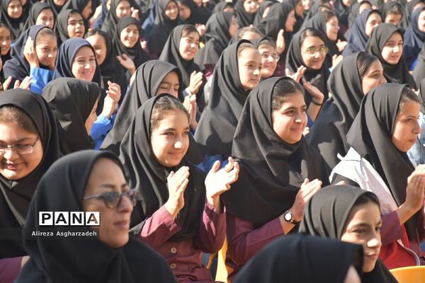 مراسم نمادین آغاز سال تحصیلی جدید در بابلسر