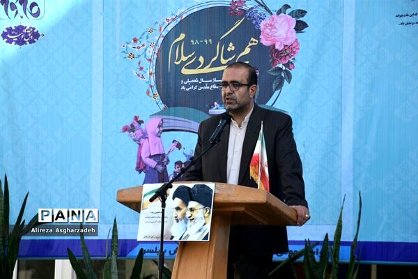 مراسم نمادین آغاز سال تحصیلی جدید در بابلسر