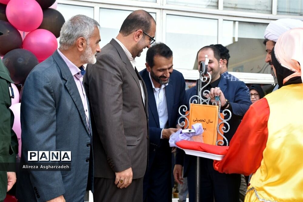 مراسم نمادین آغاز سال تحصیلی جدید در بابلسر