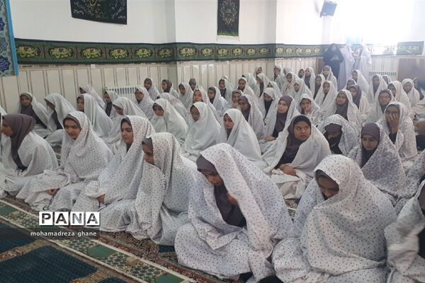 طنین بانگ توحید درمدارس یزد