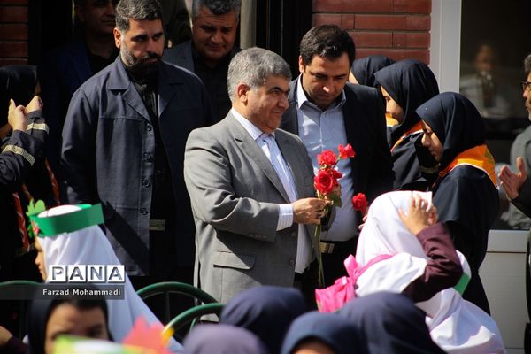 زنگ مهر و مقاومت در چهاردانگه طنین انداز شد