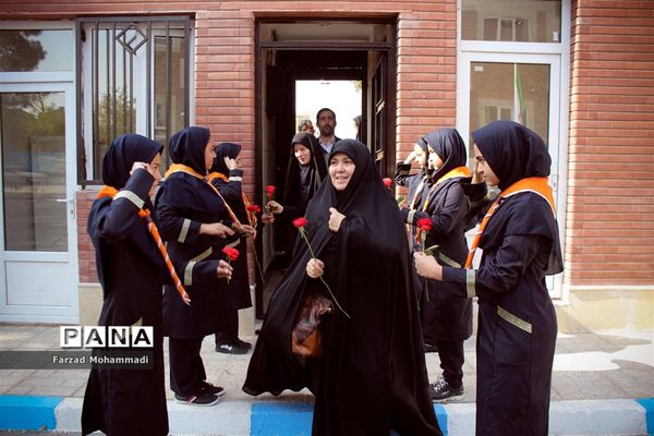 زنگ مهر و مقاومت در چهاردانگه طنین انداز شد