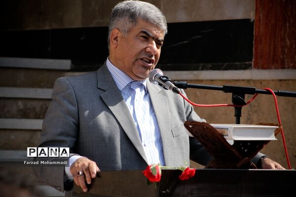زنگ مهر و مقاومت در چهاردانگه طنین انداز شد