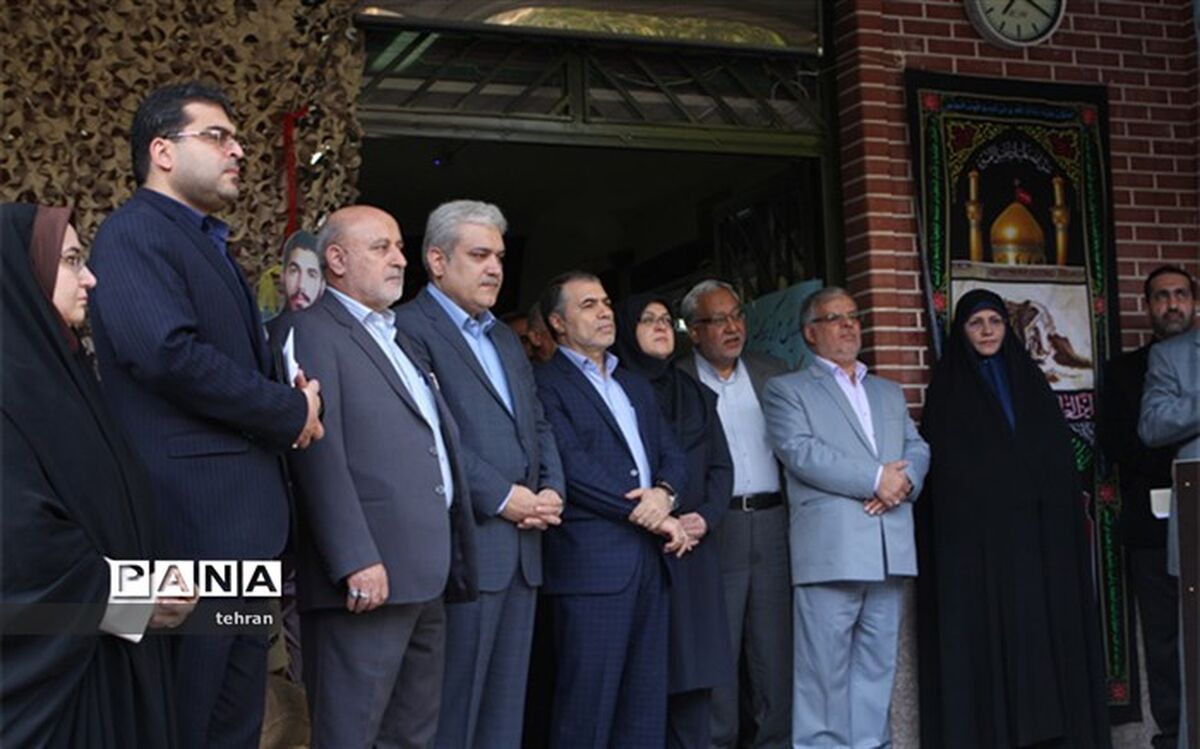 ستاری: هدف اصلی مدرسه، آموزش زندگی است