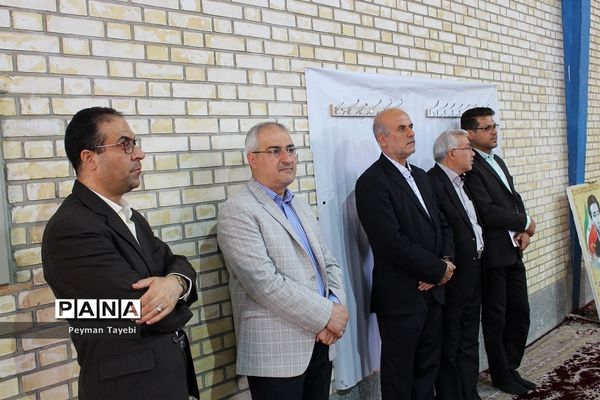 آیین نمادین زنگ مهر و مقاومت در دبیرستان محمد رسول الله سمنان-2