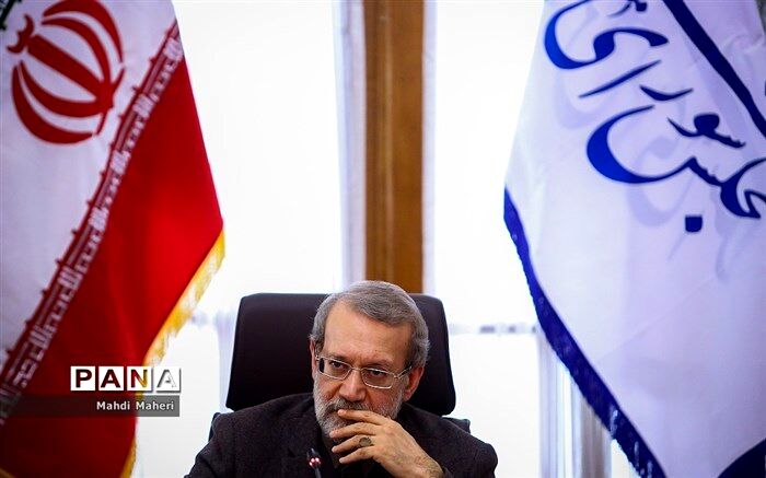 تشر لاریجانی به پناهیان، صداوسیما و تخریب‌کنندگان سلحشوری و مطهری